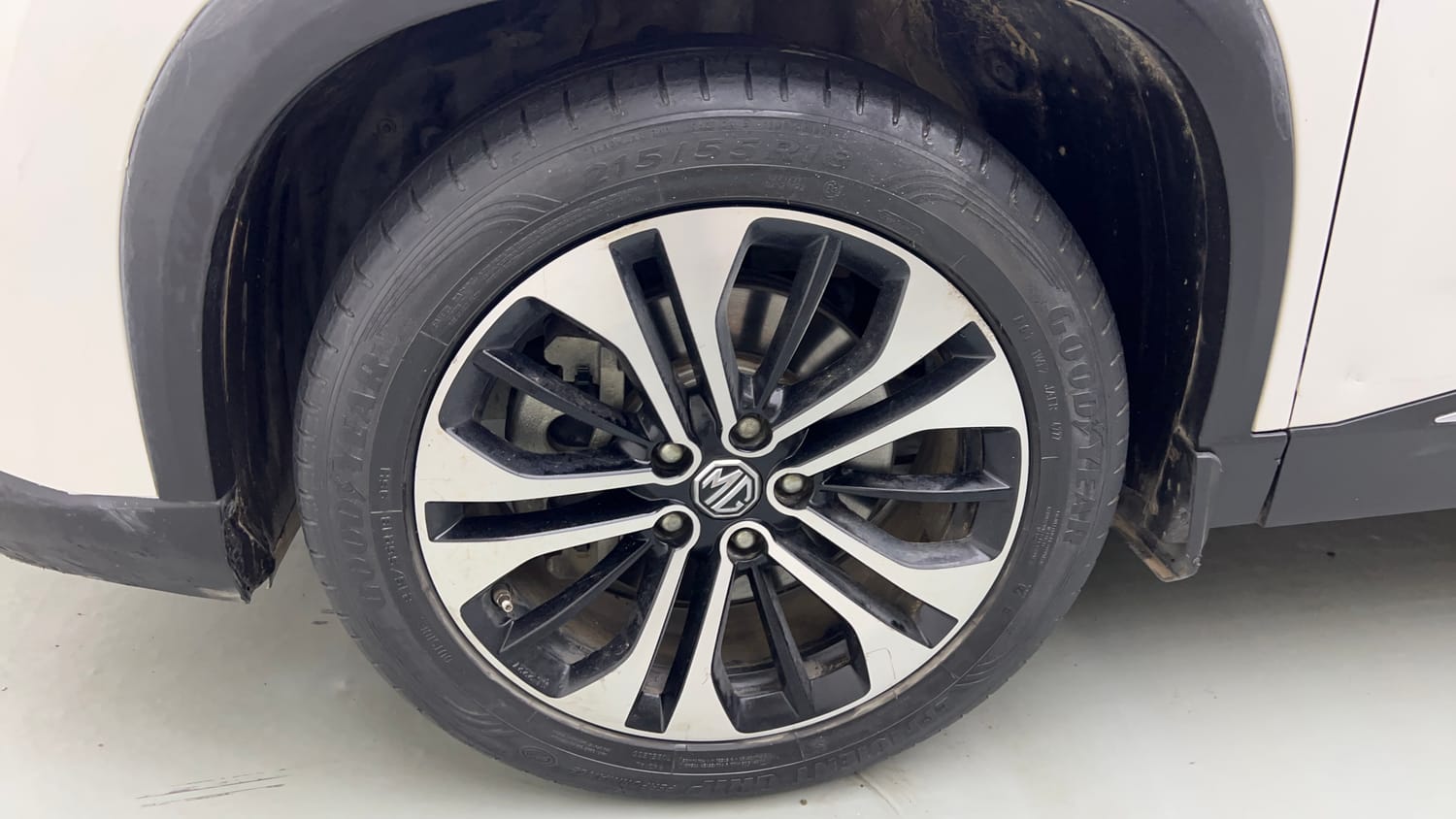 Used 2022 MG Motors Hector Sharp 2.0 Diesel Turbo MT Diesel Manual tyres LEFT FRONT TYRE RIM VIEW