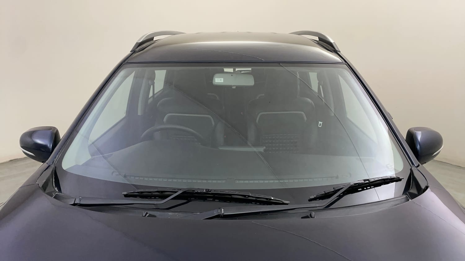 Used 2024 Maruti Suzuki XL6 Zeta MT Petrol Petrol Manual exterior FRONT WINDSHIELD VIEW