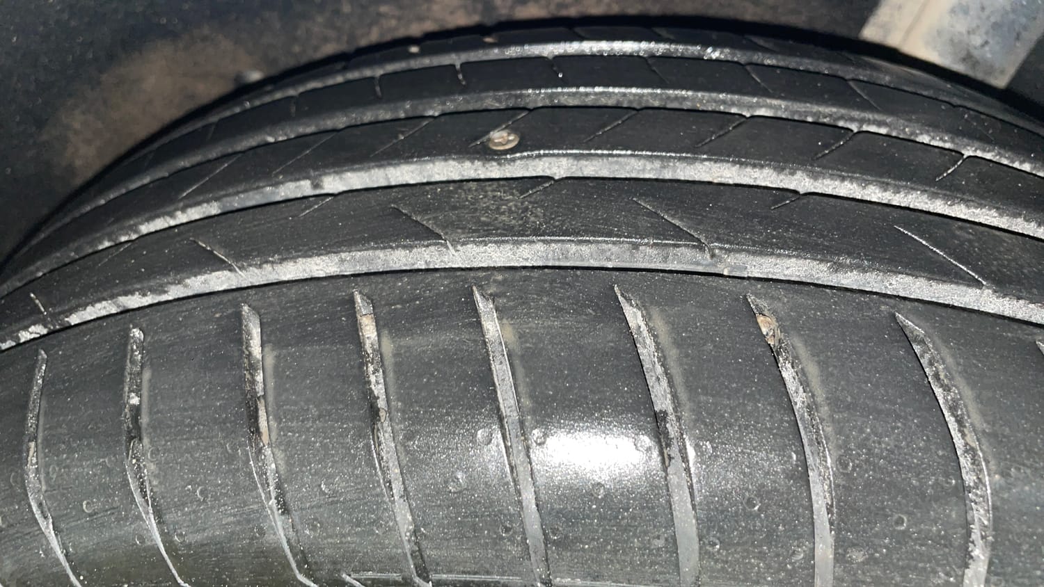 Used 2019 Ford EcoSport Titanium 1.5L TDCi Diesel Manual tyres LEFT REAR TYRE TREAD VIEW