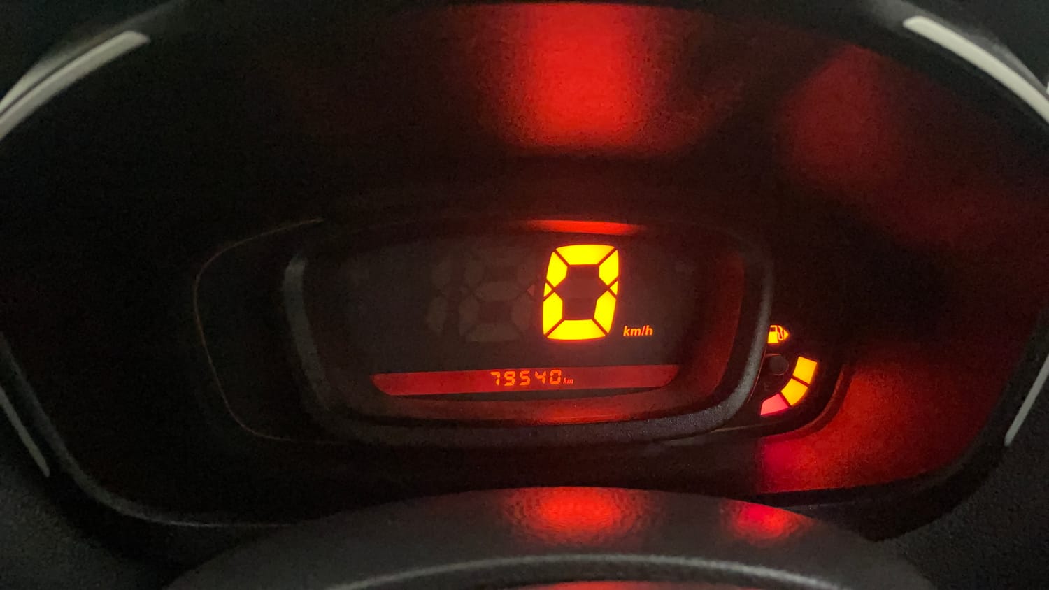 Used 2016 Renault Kwid RXL Petrol Manual interior CLUSTERMETER VIEW