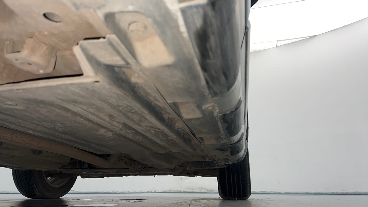 Used 2016 Maruti Suzuki Vitara Brezza [2016-2020] VDi Diesel Manual extra REAR RIGHT UNDERBODY VIEW