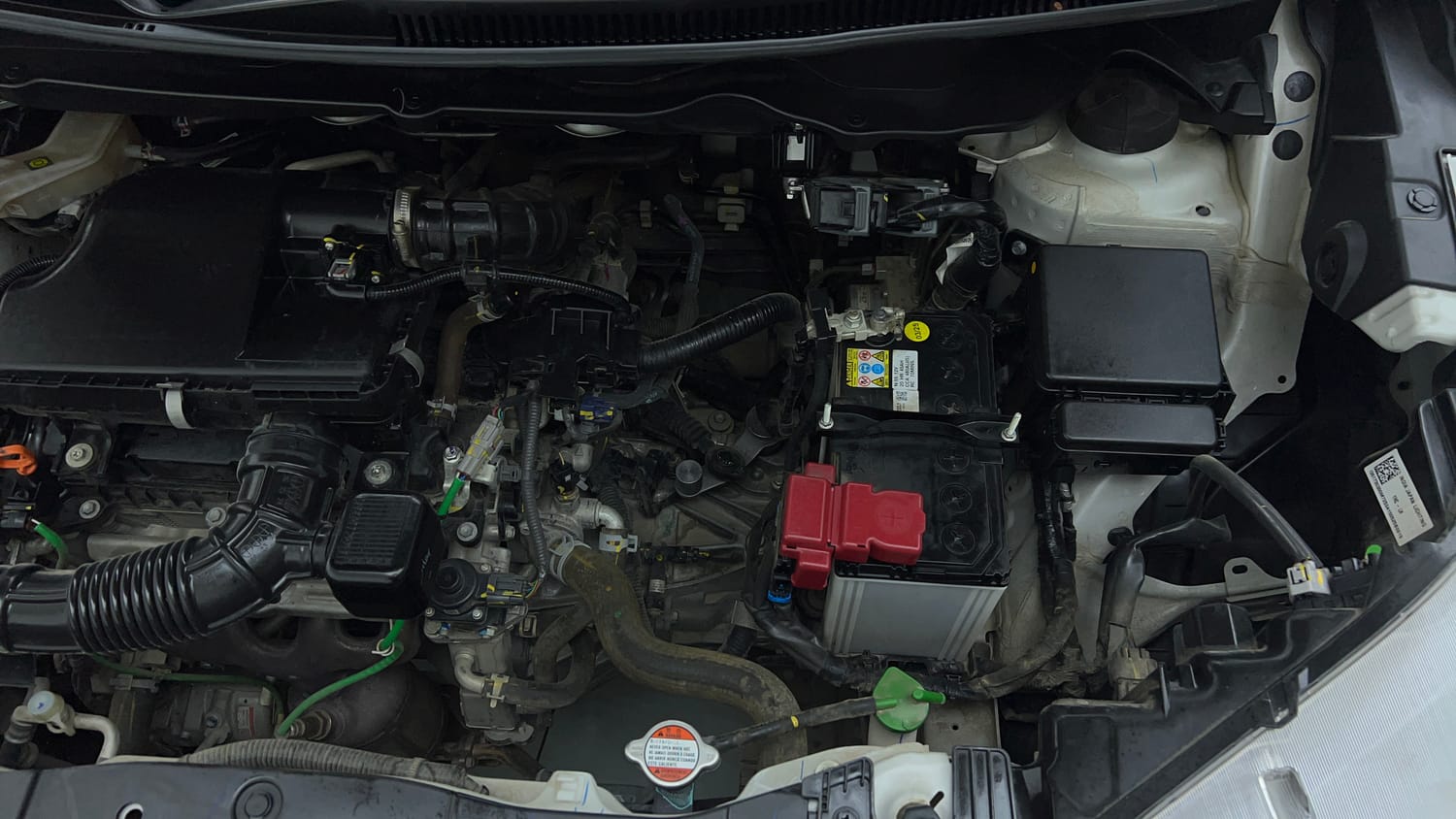 Used 2026 Maruti Suzuki XL6 Zeta MT Petrol Petrol Manual engine ENGINE LEFT SIDE VIEW