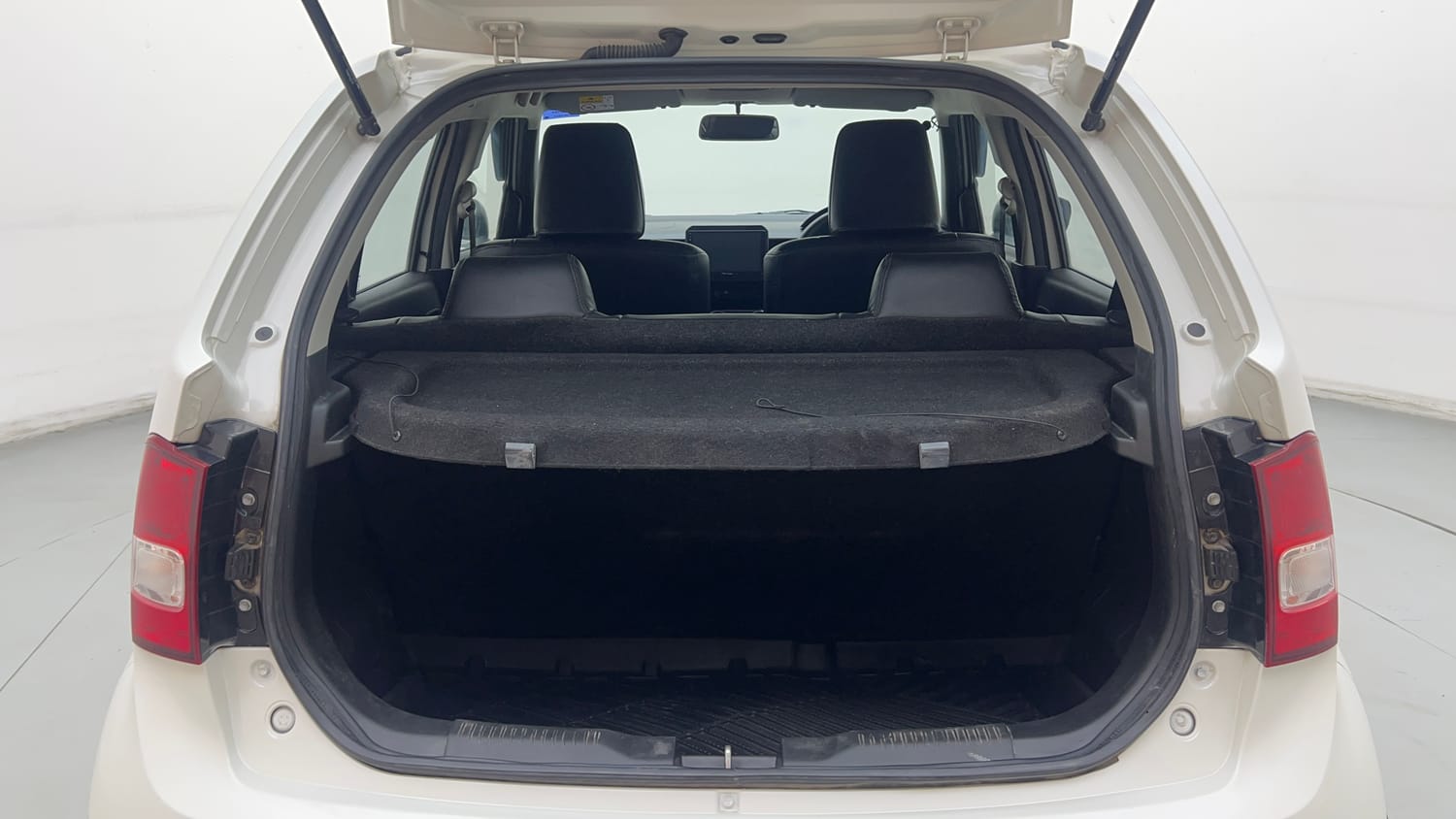 Used 2023 Maruti Suzuki Ignis Sigma 1.2 MT Petrol Manual interior DICKY INSIDE VIEW
