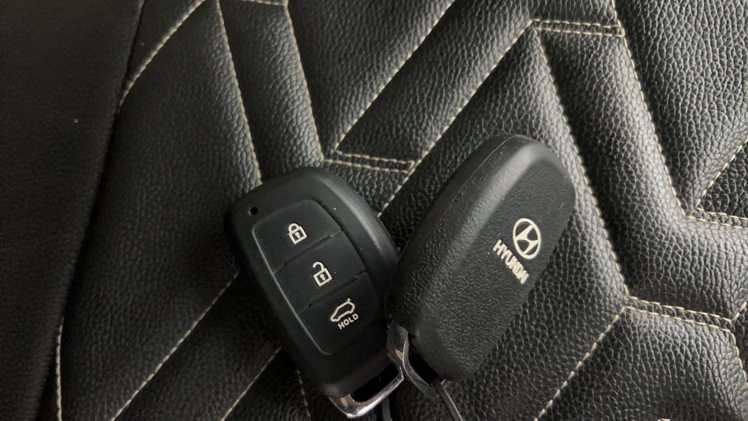 Used 2018 Hyundai Xcent SX (O) Petrol Manual extra CAR KEY VIEW