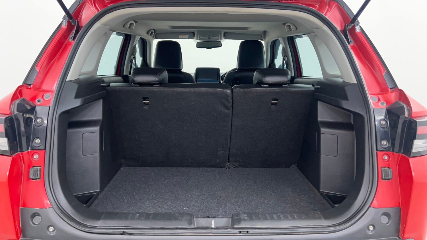 Used 2022 Maruti Suzuki Brezza Zxi Plus AT Dual Tone Petrol Automatic interior DICKY INSIDE VIEW