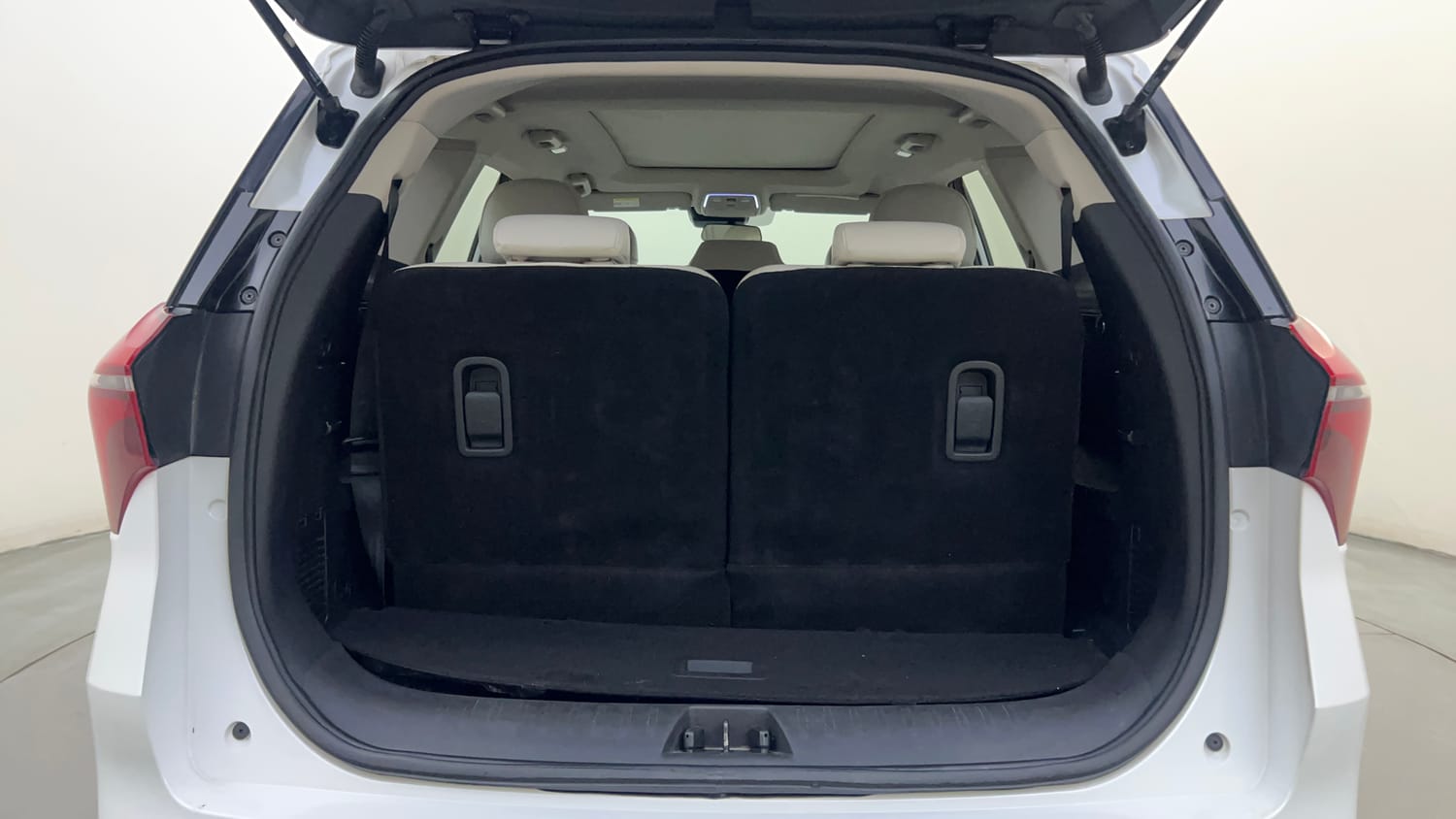 Used 2024 Mahindra XUV700 AX 7 Petrol AT 7 STR Petrol Automatic interior DICKY INSIDE VIEW
