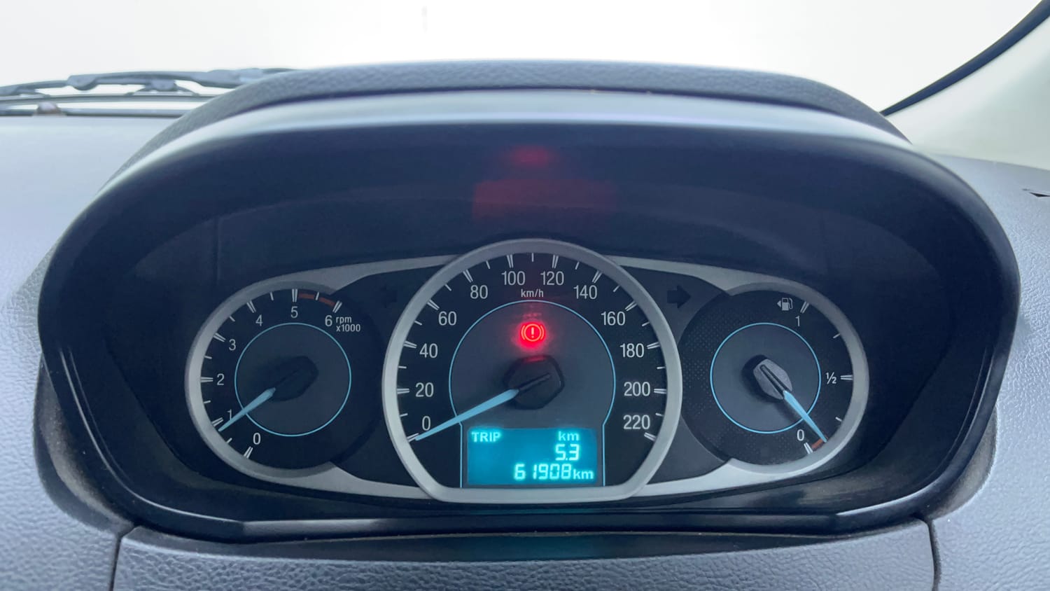 Used 2016 Ford Figo Titanium Plus 1.5 TDCi Diesel Manual interior CLUSTERMETER VIEW