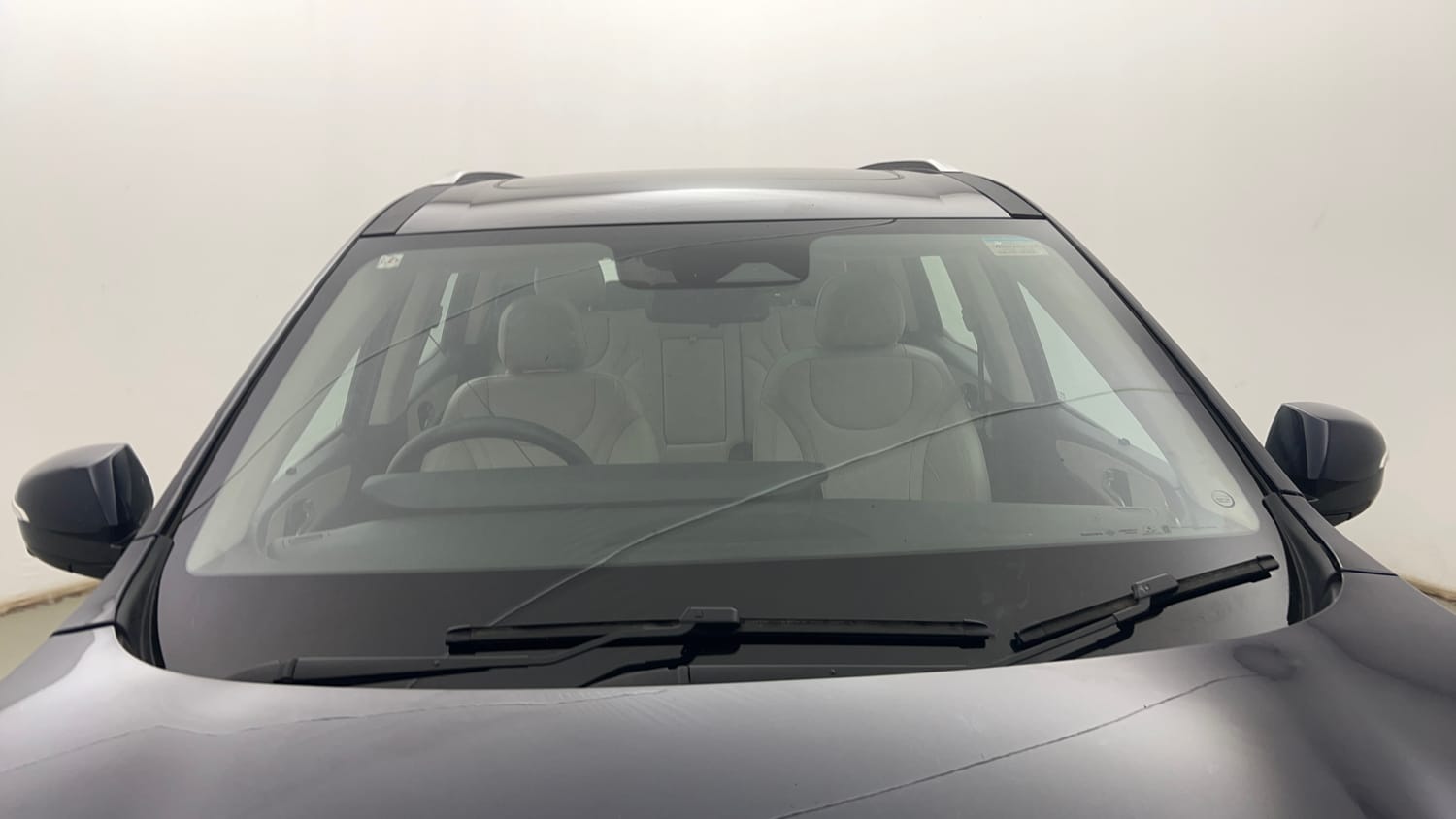 Used 2022 Mahindra XUV700 AX 7 Diesel AT AWD Luxury Pack 7 STR Diesel Automatic exterior FRONT WINDSHIELD VIEW