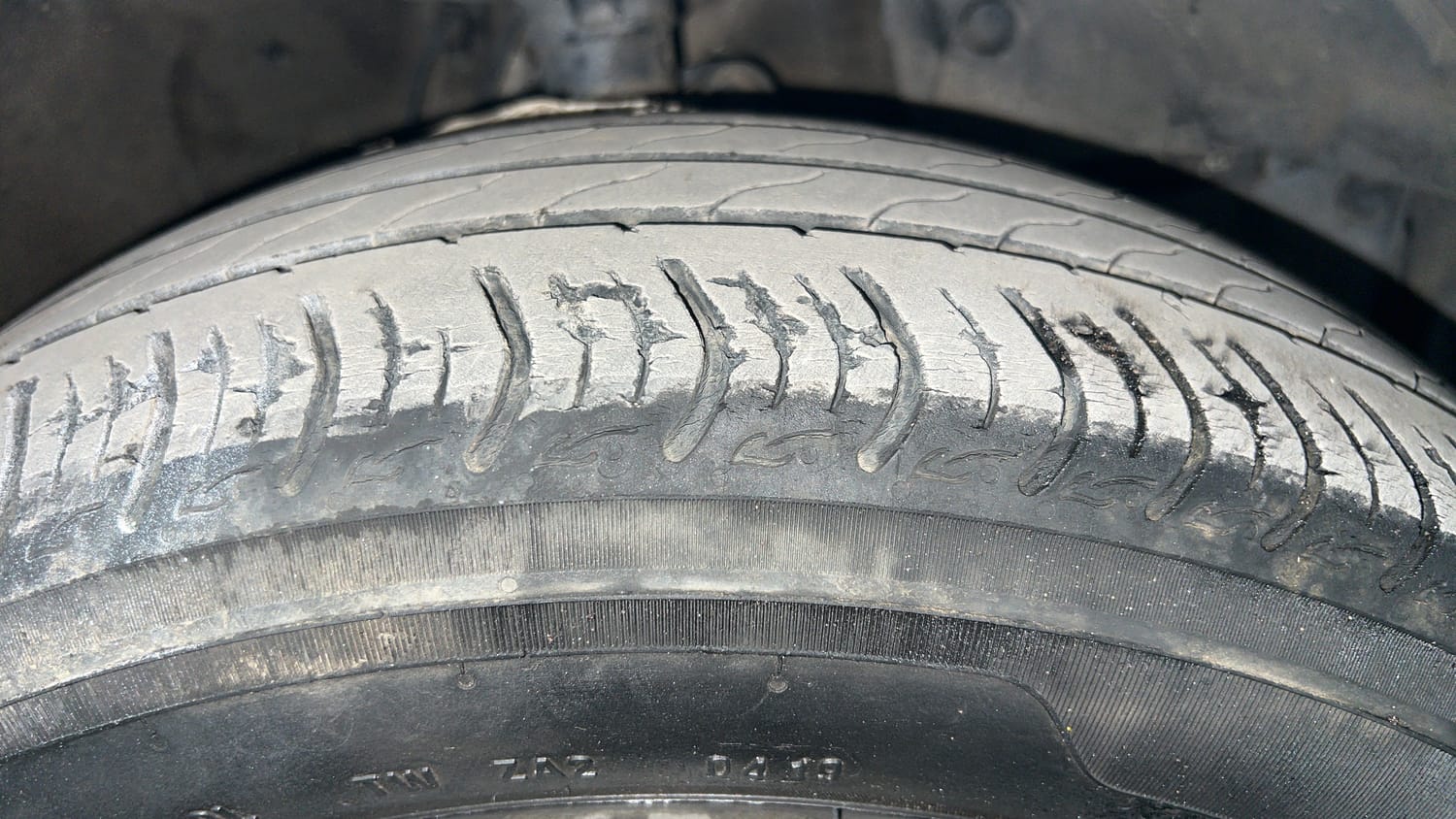 Used 2016 Honda Jazz V AT Petrol Petrol Automatic tyres RIGHT FRONT TYRE TREAD VIEW