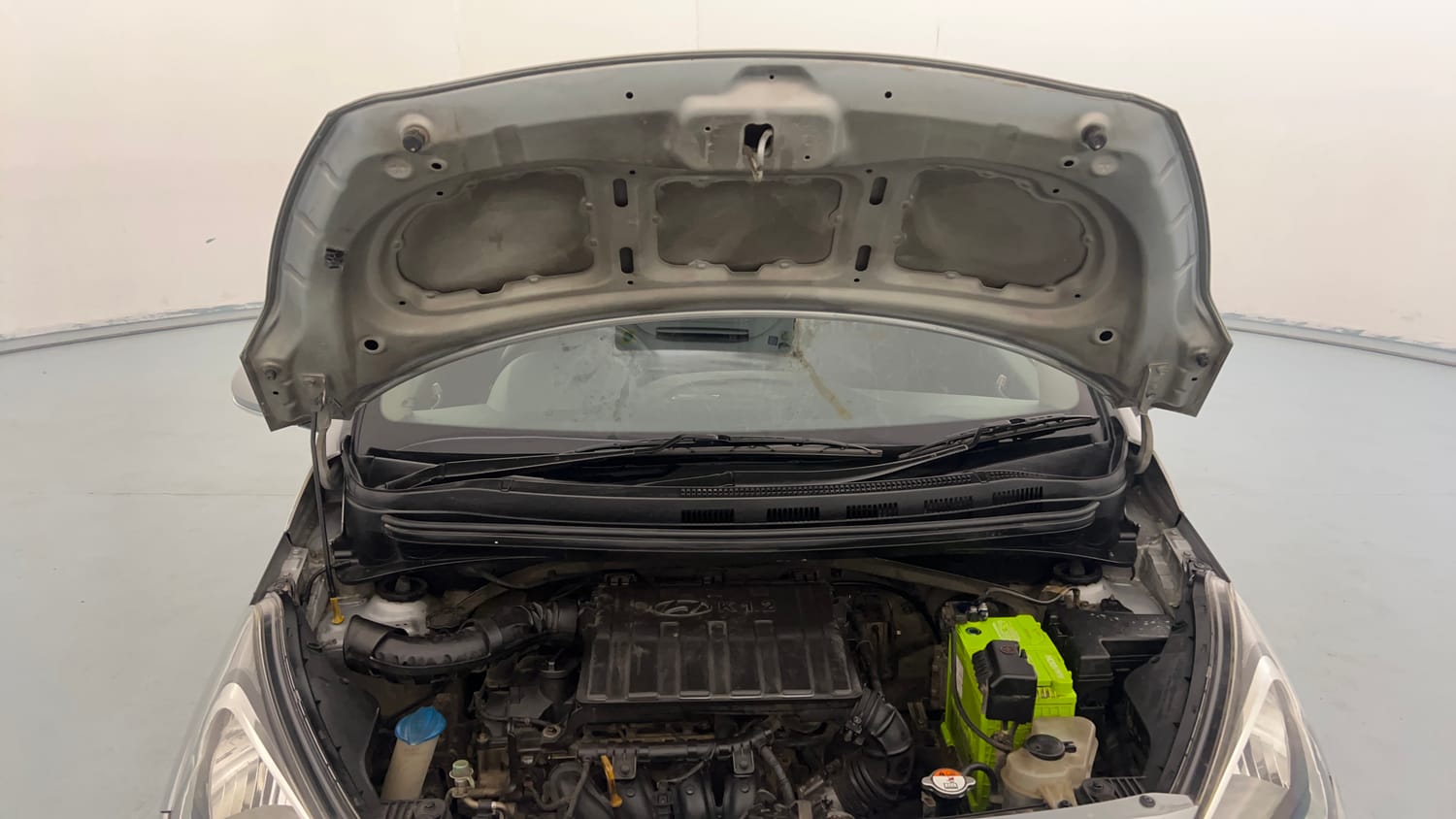 Used 2019 Hyundai Xcent SX Petrol Manual engine ENGINE & BONNET OPEN FRONT VIEW