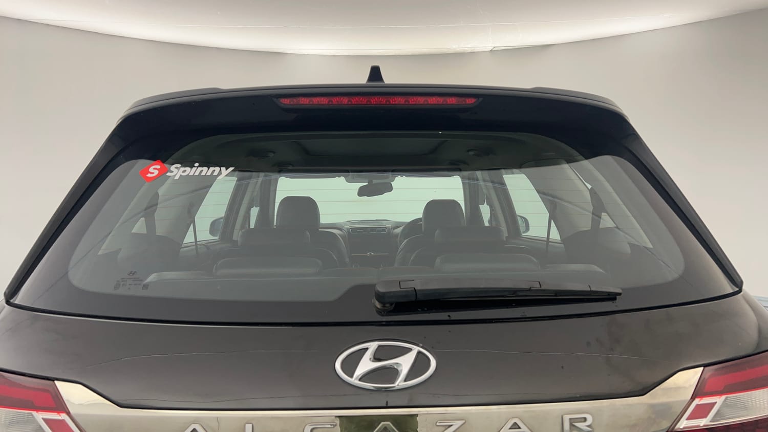 Used 2021 Hyundai Alcazar Signature (O) 6 STR 1.5 Diesel AT Diesel Automatic exterior BACK WINDSHIELD VIEW