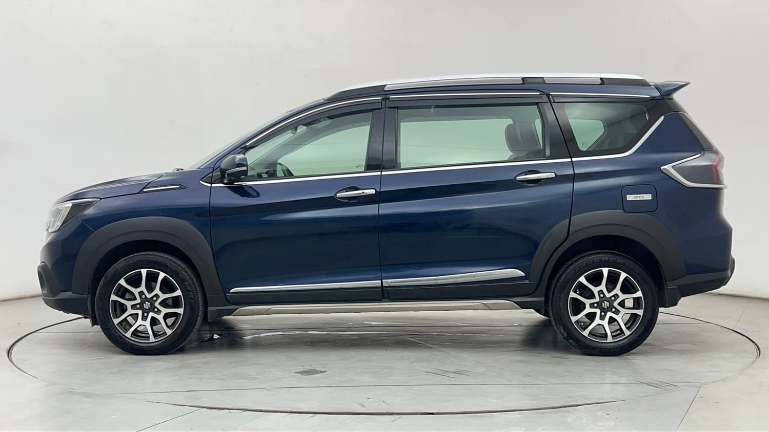 Used 2022 Maruti Suzuki XL6 Alpha Plus MT Petrol Petrol Manual exterior LEFT SIDE VIEW