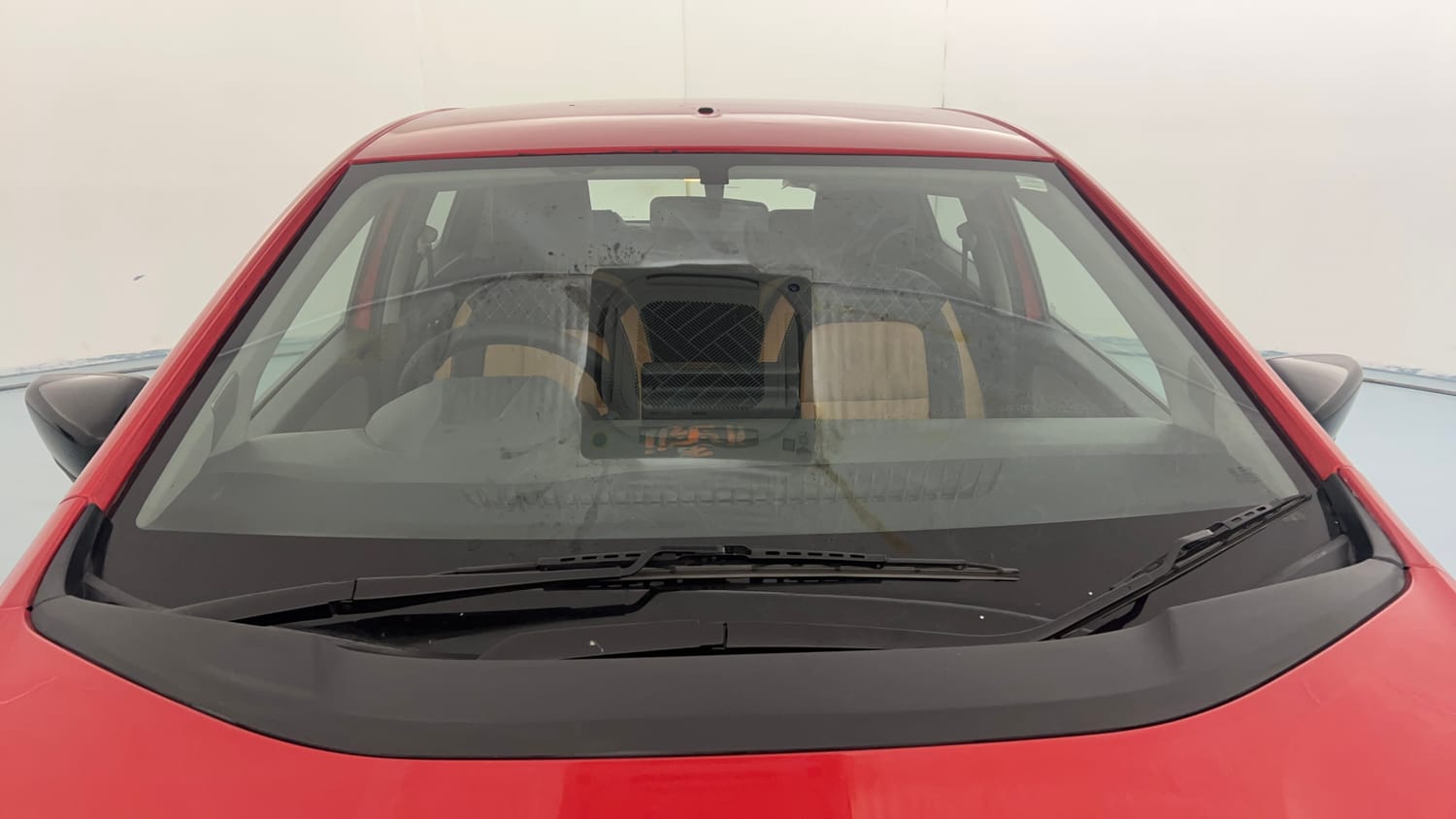 Used 2021 Tata Altroz XE Petrol Petrol Manual exterior FRONT WINDSHIELD VIEW
