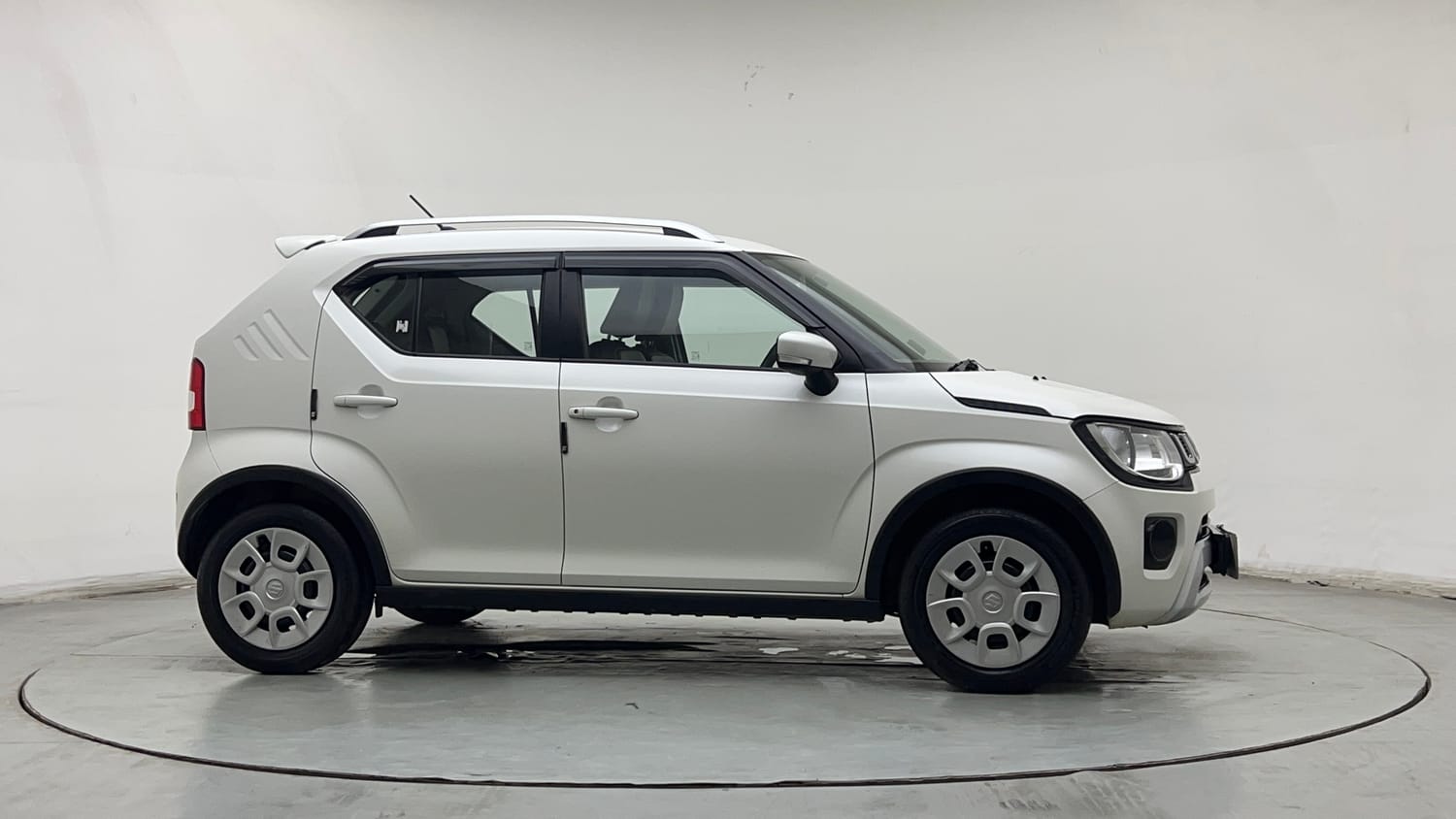 Used 2026 Maruti Suzuki Ignis Delta 1.2 MT Petrol Manual exterior RIGHT SIDE VIEW