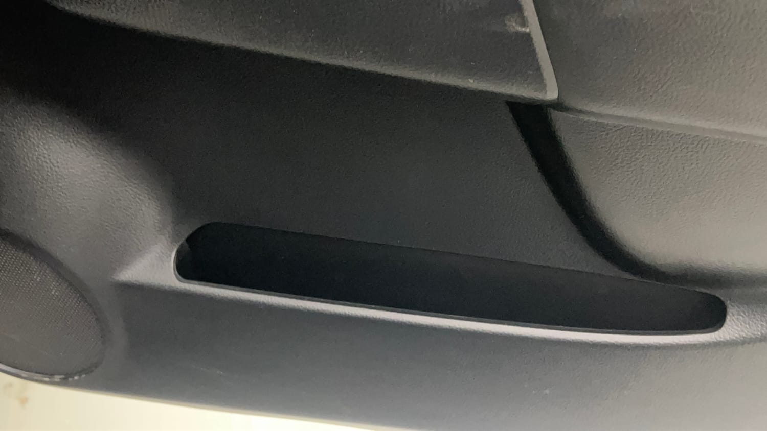 Used 2013 Maruti Suzuki Wagon R LXI Petrol Manual top_features Door pockets