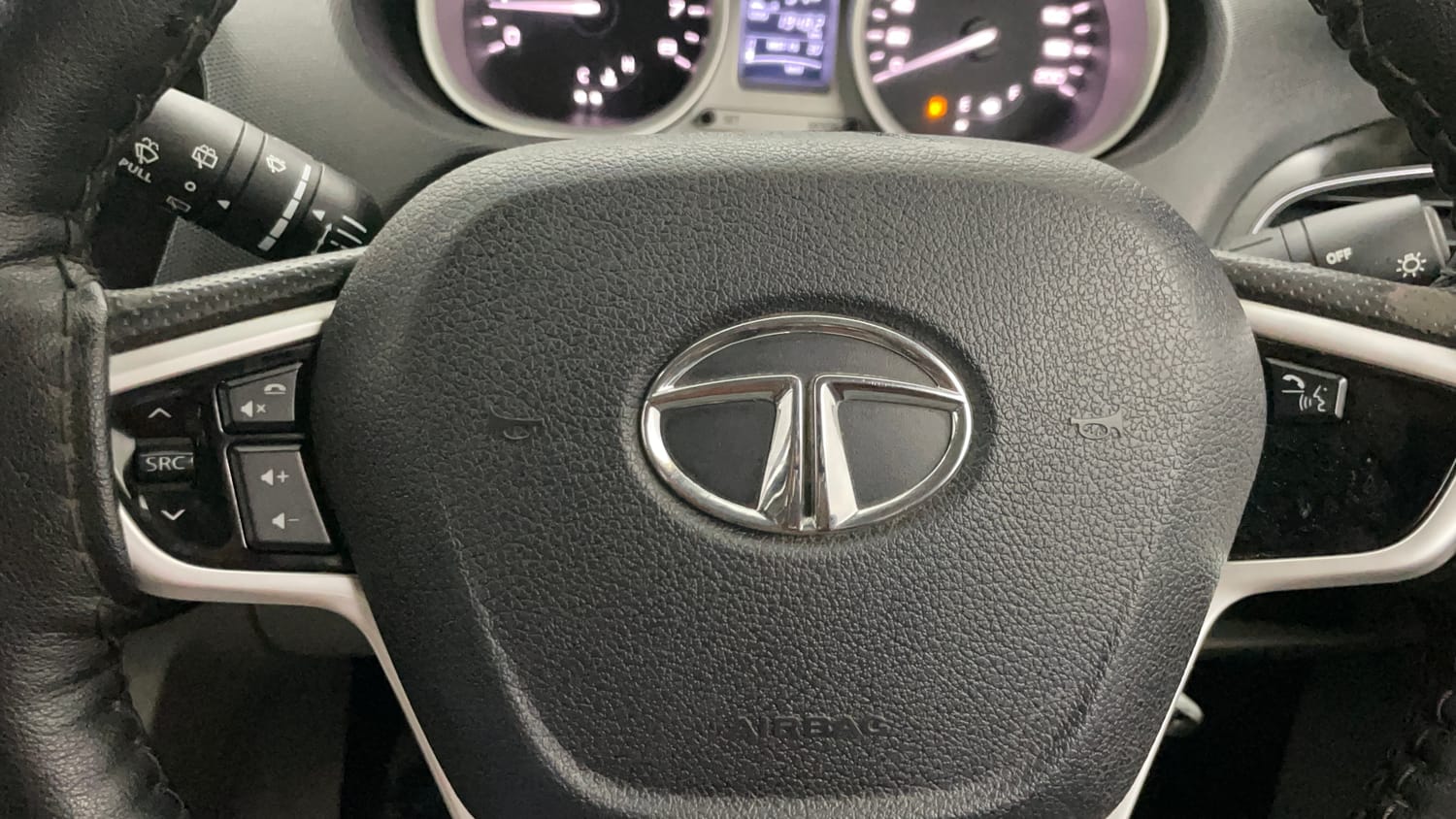 Used 2016 Tata Tiago Revotron XZ Petrol Manual top_features Steering mounted controls