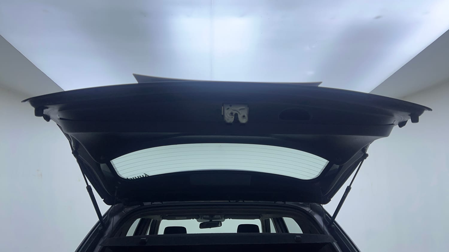 Used 2019 Hyundai Creta SX 1.6 AT Petrol Petrol Automatic interior DICKY DOOR OPEN VIEW