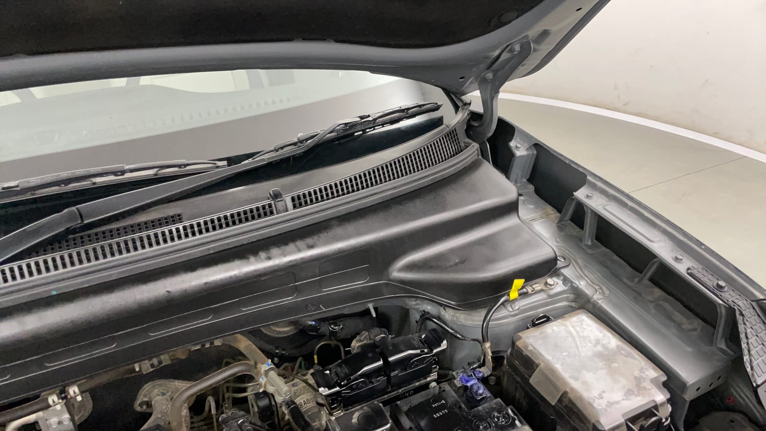 Used 2022 Hyundai Creta S 1.5 Petrol Petrol Manual engine ENGINE LEFT SIDE HINGE & APRON VIEW