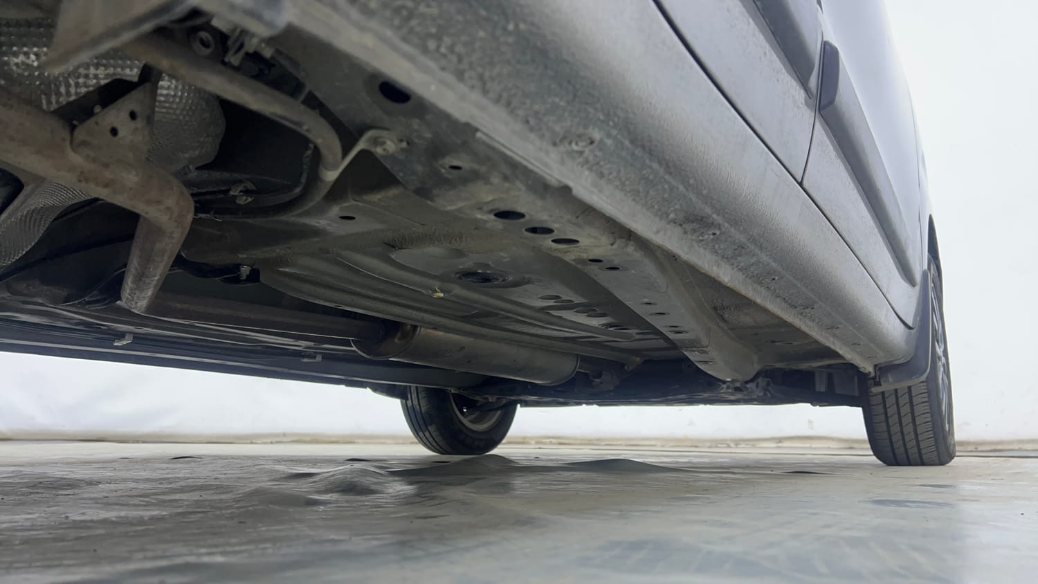 Used 2022 Maruti Suzuki Wagon R ZXI Plus 1.2 Petrol Manual extra REAR RIGHT UNDERBODY VIEW