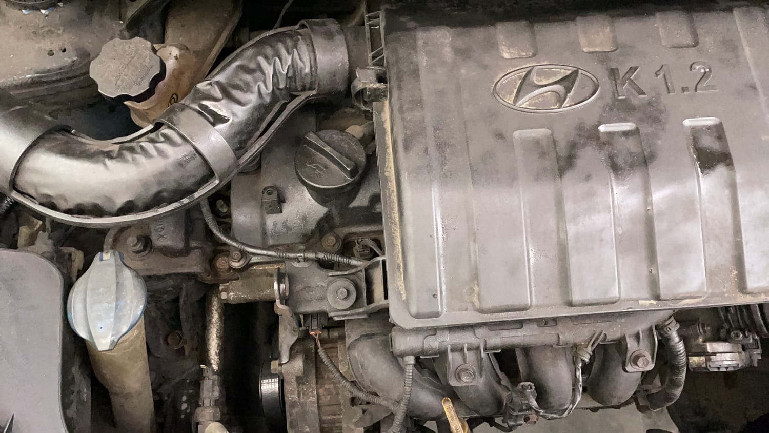 Used 2018 Hyundai Xcent SX Petrol Manual engine ENGINE RIGHT SIDE VIEW