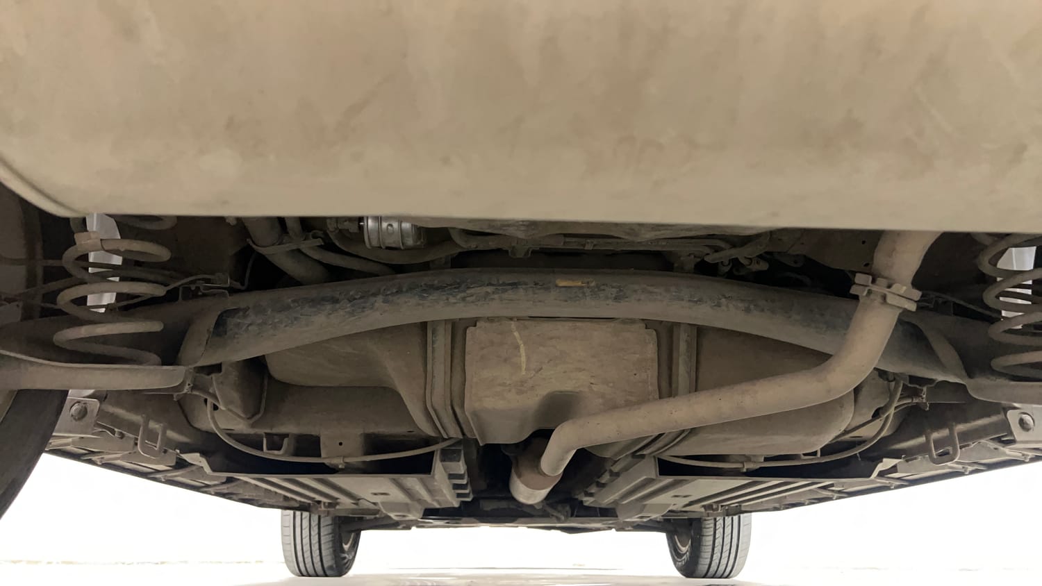 Used 2022 Maruti Suzuki Brezza Zxi Plus AT Dual Tone Petrol Automatic extra REAR UNDERBODY VIEW (TAKEN FROM REAR)