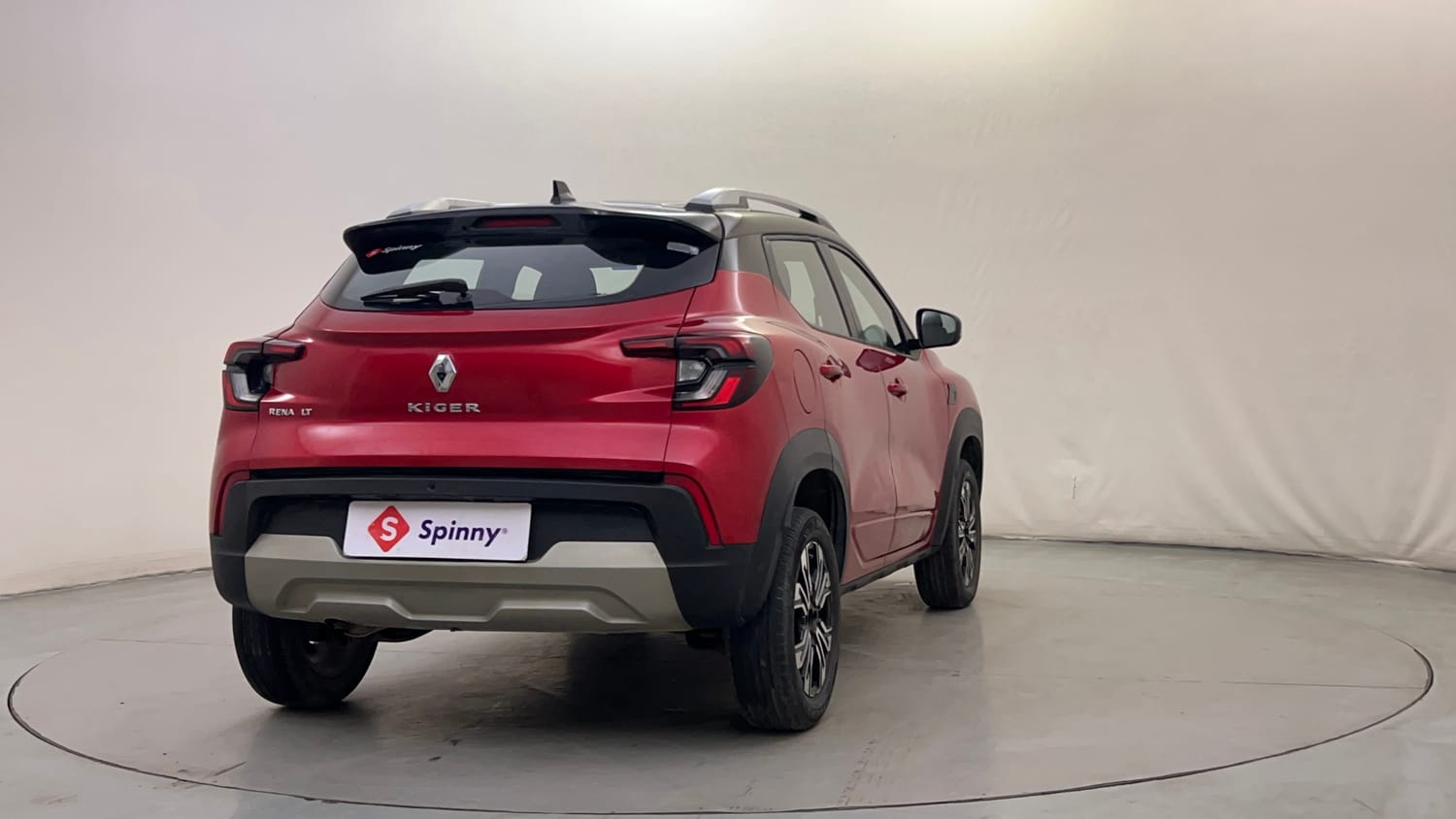 Used 2022 Renault Kiger RXT (O) MT Dual Tone Petrol Manual exterior RIGHT REAR CORNER VIEW