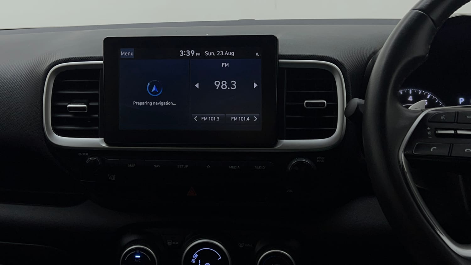 Used 2022 Hyundai Venue SX Plus 1.0 Turbo DCT Petrol Automatic top_features Integrated (in-dash) music system