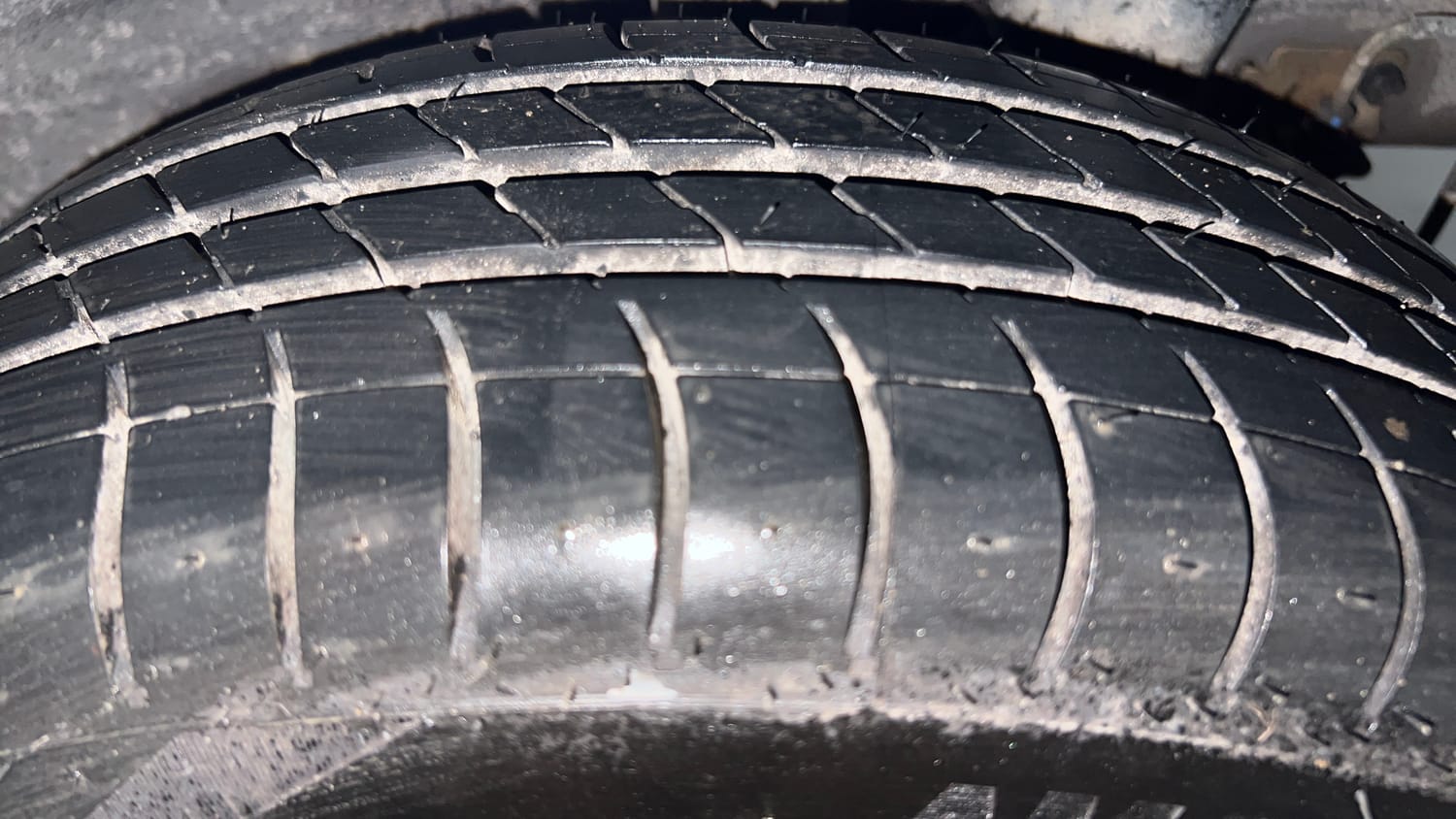 Used 2014 Hyundai Grand i10 Sportz 1.2 Kappa VTVT Petrol Manual tyres LEFT REAR TYRE TREAD VIEW