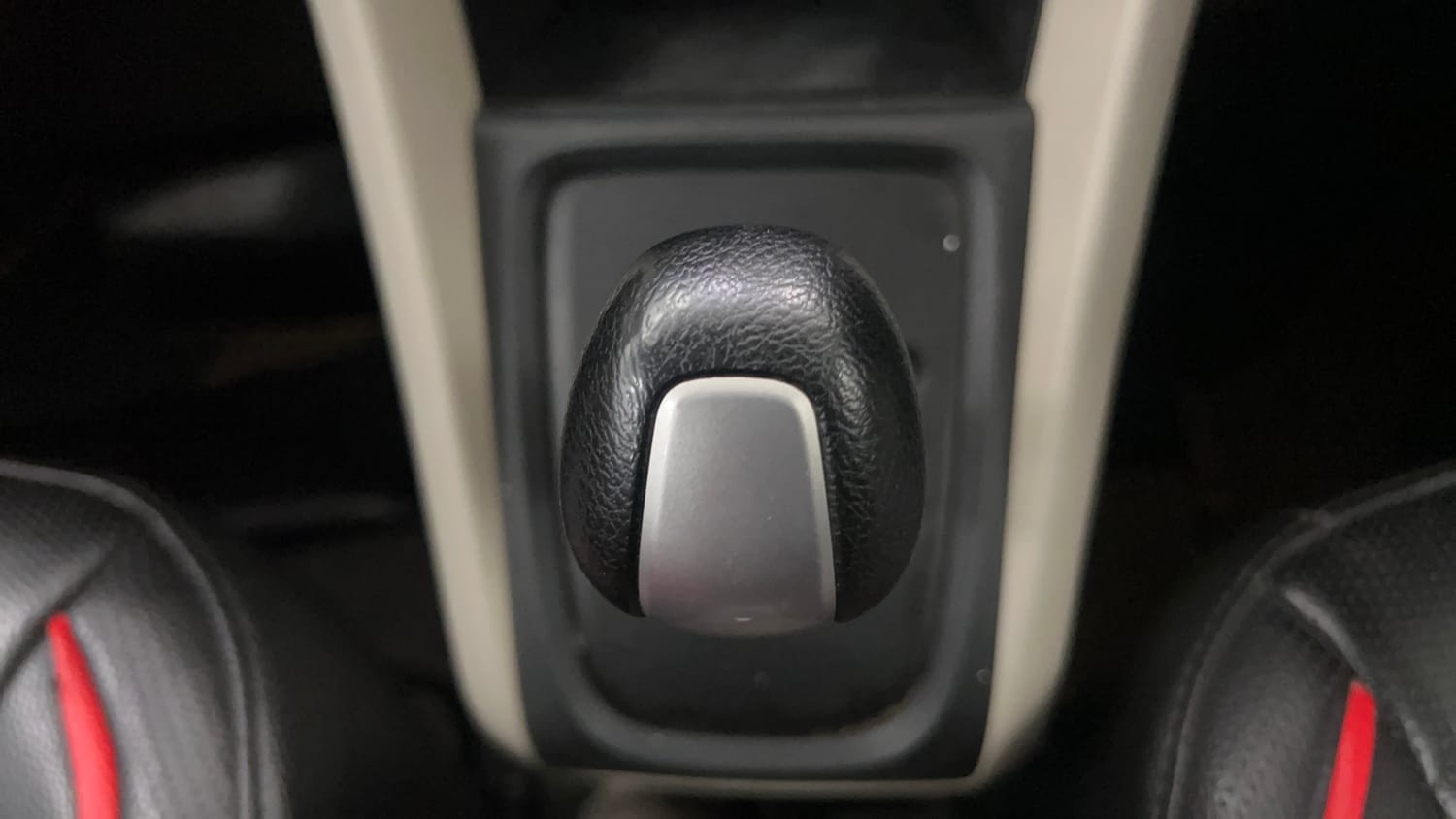 Used 2020 Maruti Suzuki Celerio ZXi AMT Petrol Automatic interior GEAR  KNOB VIEW
