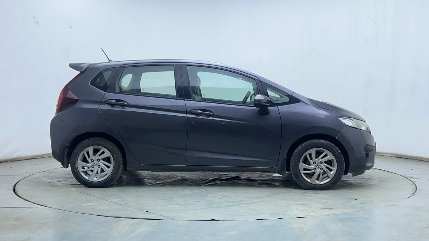 Used 2018 Honda Jazz VX Diesel Diesel Manual exterior RIGHT SIDE VIEW
