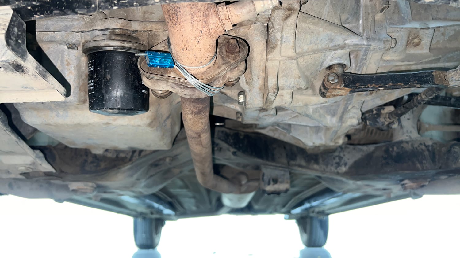Used 2015 Maruti Suzuki Celerio VXi CNG Cng Manual extra FRONT LEFT UNDERBODY VIEW