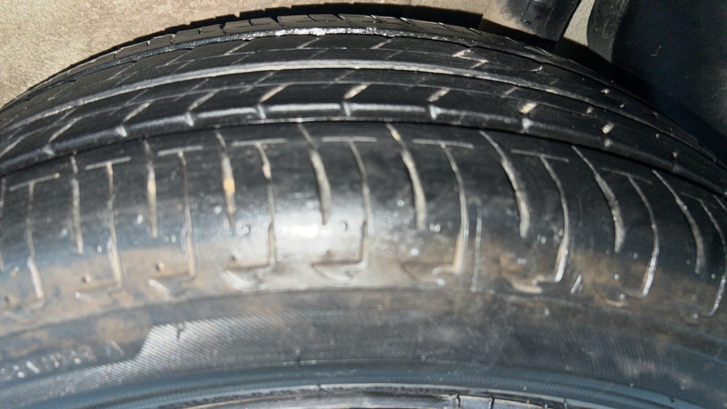Used 2026 Maruti Suzuki Ignis Delta 1.2 MT Petrol Manual tyres LEFT REAR TYRE TREAD VIEW