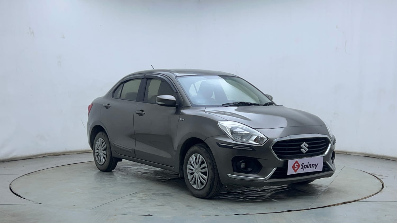 Used 2017 Maruti Suzuki Dzire VXi AMT Petrol Automatic exterior RIGHT FRONT CORNER VIEW