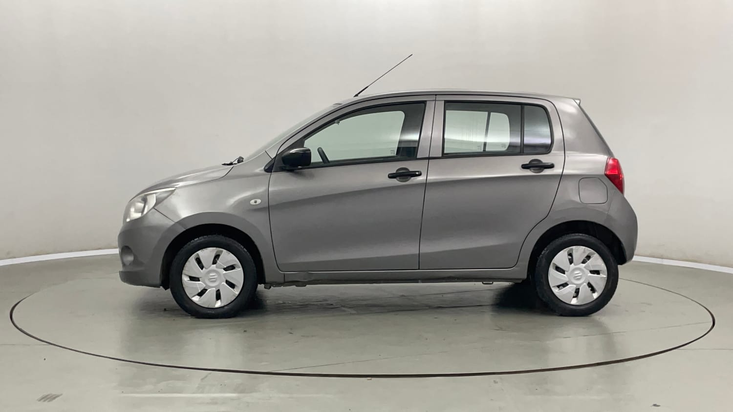 Used 2016 Maruti Suzuki Celerio VXi AMT Petrol Automatic exterior LEFT SIDE VIEW