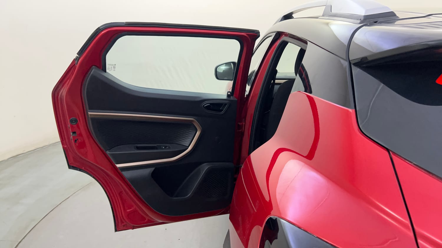 Used 2022 Renault Kiger RXT (O) MT Dual Tone Petrol Manual interior LEFT REAR DOOR OPEN VIEW