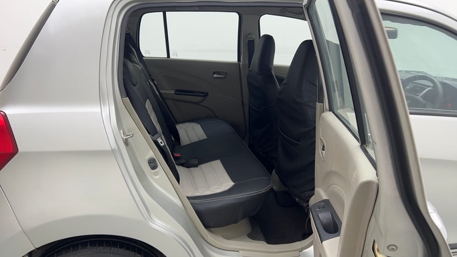 Used 2015 Maruti Suzuki Celerio VXi CNG Cng Manual interior RIGHT SIDE REAR DOOR CABIN VIEW