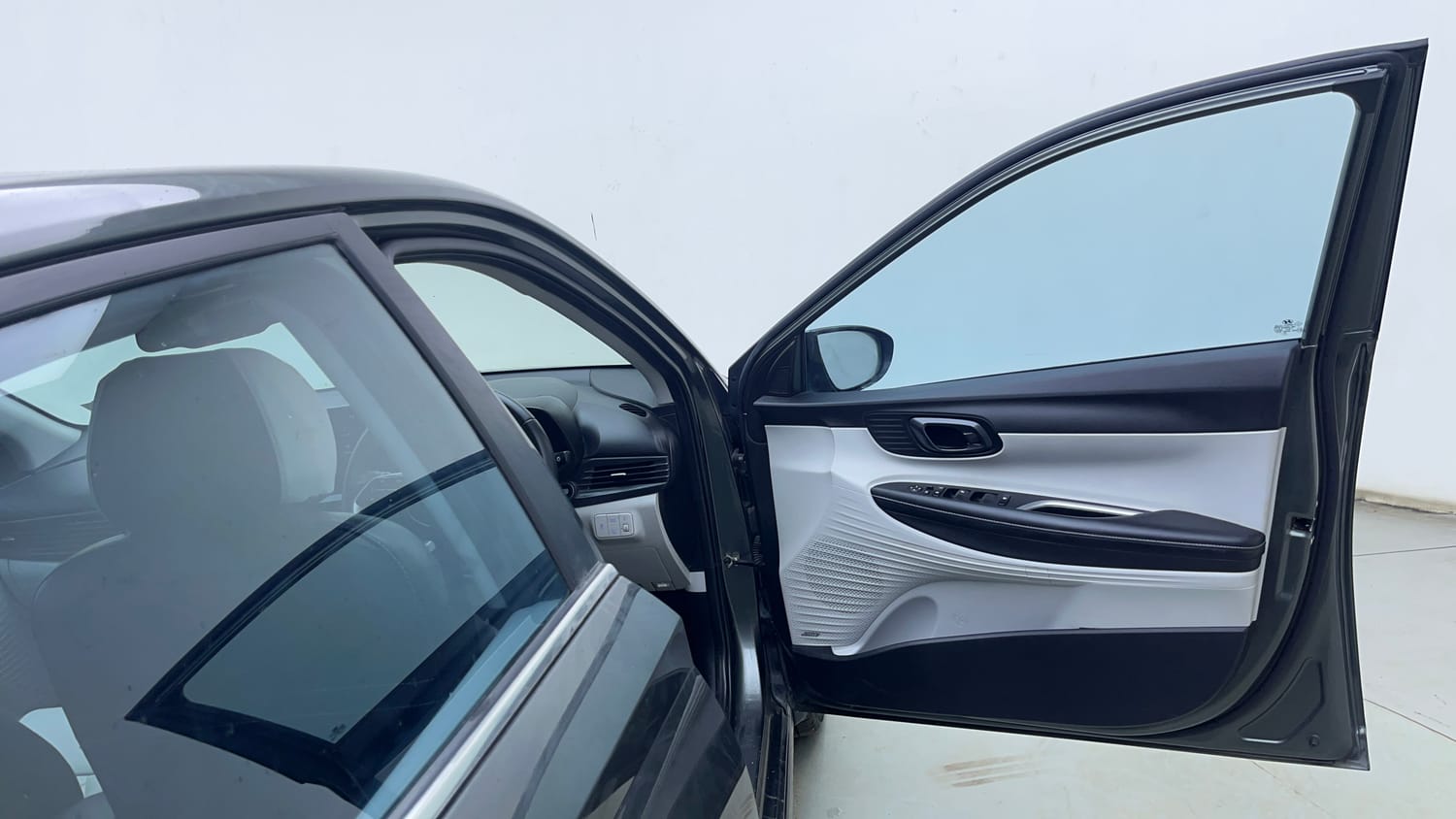 Used 2025 Hyundai New i20 Asta (O) 1.2 IVT Petrol Automatic interior RIGHT FRONT DOOR OPEN VIEW