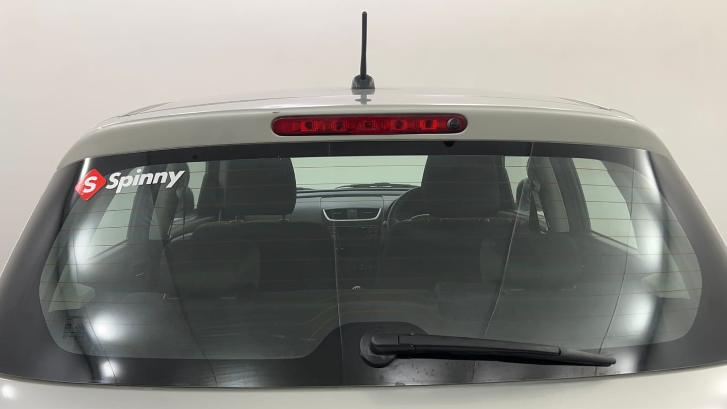 Used 2016 Maruti Suzuki Swift ZXi Petrol Manual exterior BACK WINDSHIELD VIEW
