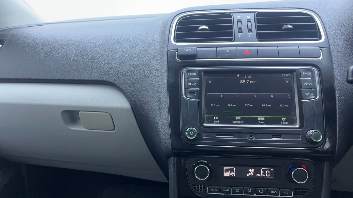 Used 2020 Skoda Rapid Ambition Petrol Manual interior MUSIC SYSTEM & AC CONTROL VIEW