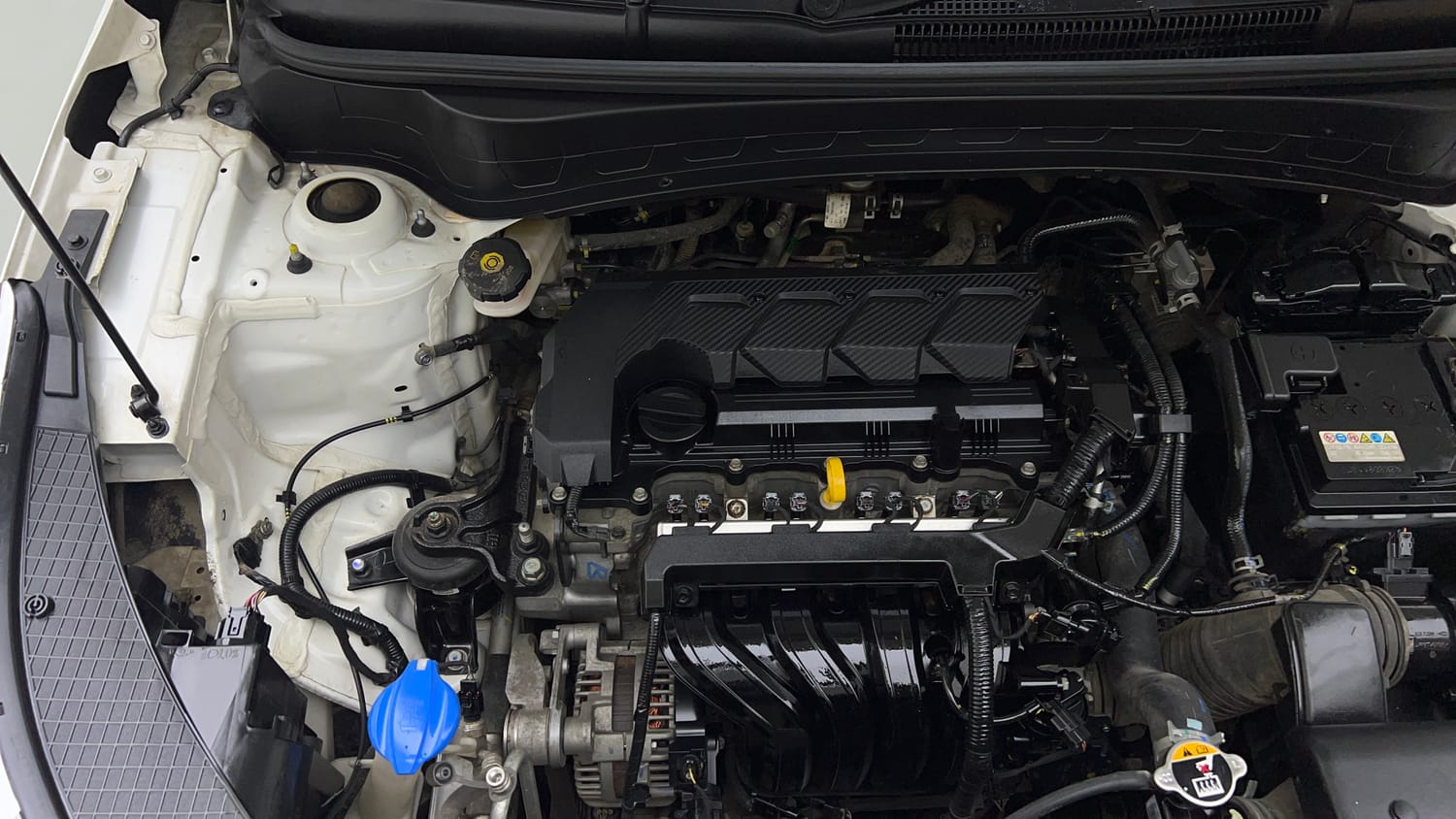 Used 2023 Kia Seltos HTX 1.5 Petrol Manual engine ENGINE RIGHT SIDE VIEW