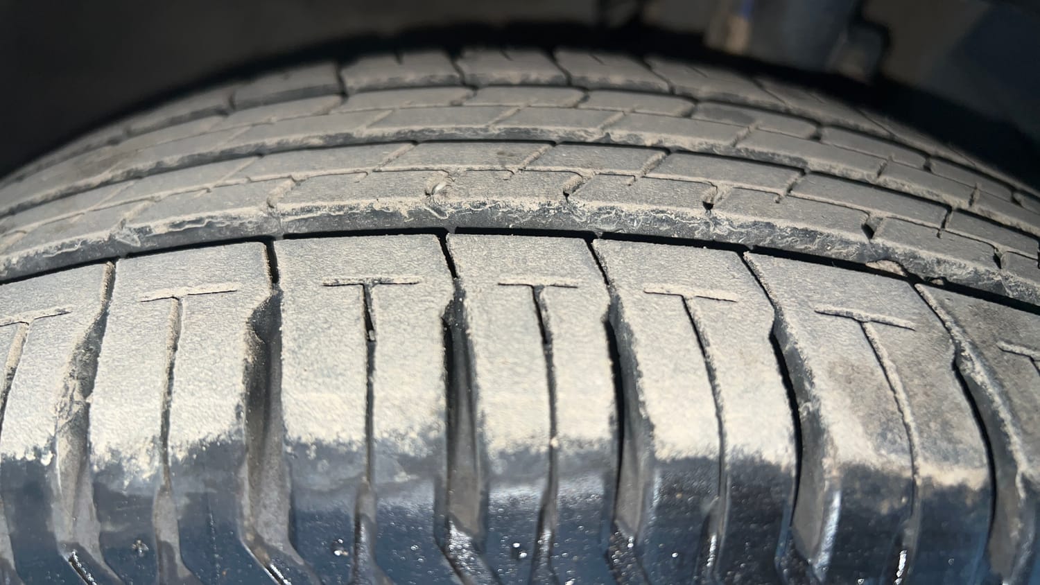 Used 2024 Maruti Suzuki Swift ZXi Petrol Manual tyres RIGHT FRONT TYRE TREAD VIEW