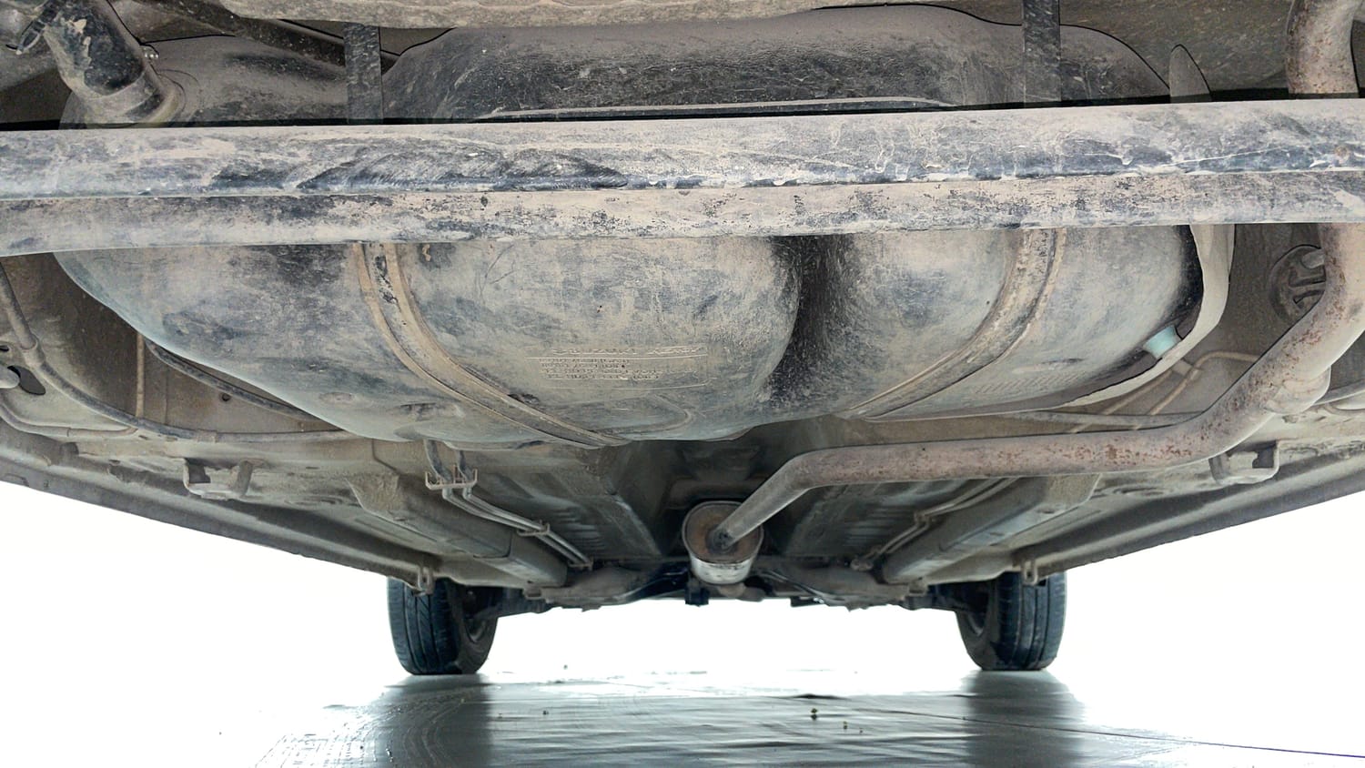 Used 2016 Maruti Suzuki Celerio VXi AMT Petrol Automatic extra REAR UNDERBODY VIEW (TAKEN FROM REAR)