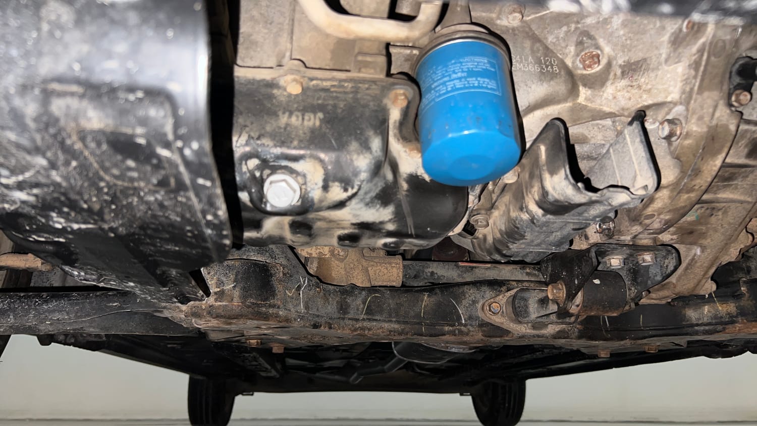 Used 2014 Hyundai Grand i10 Sportz 1.2 Kappa VTVT Petrol Manual extra FRONT LEFT UNDERBODY VIEW