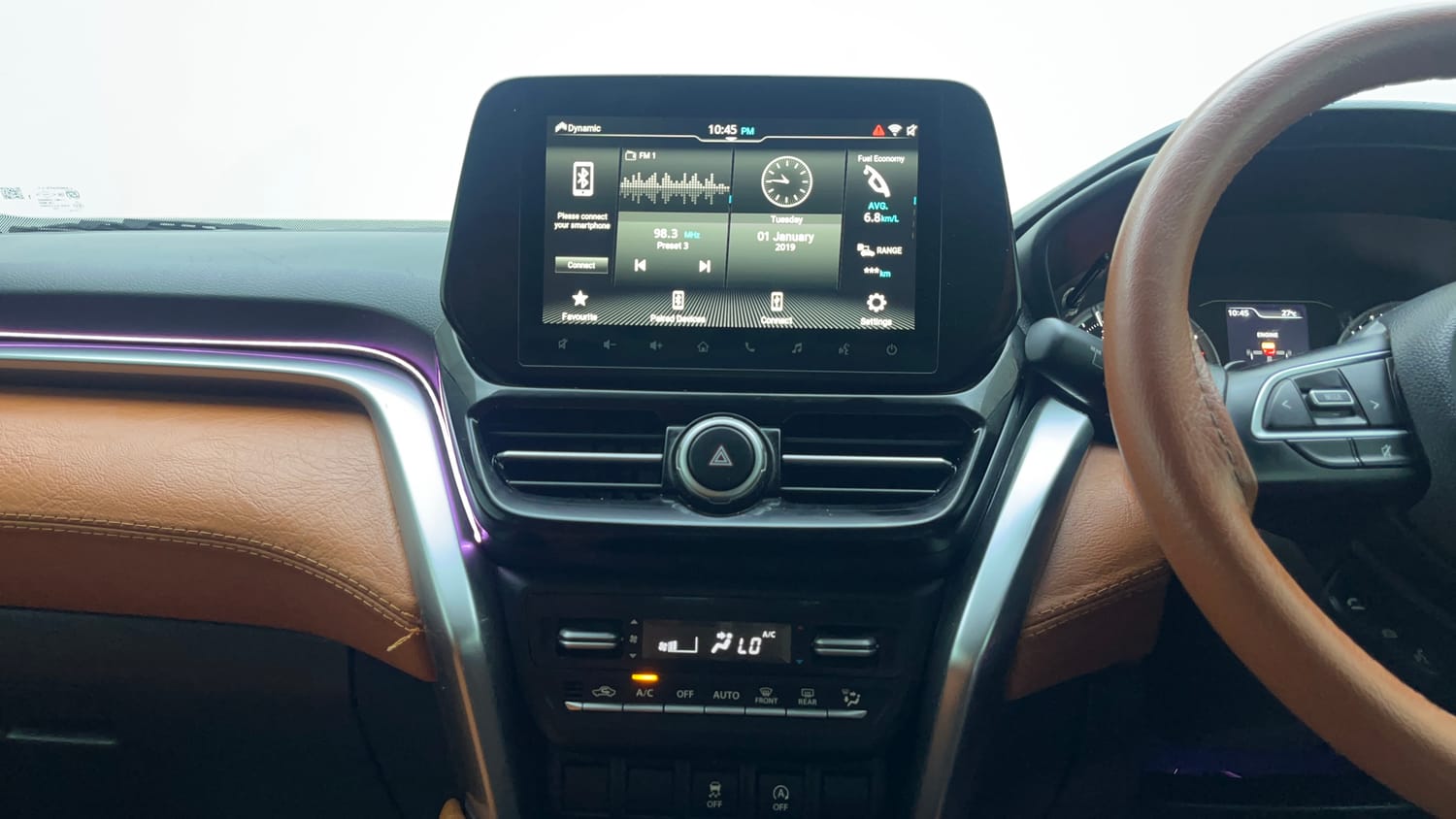 Used 2023 Maruti Suzuki Grand Vitara Zeta Smart Hybrid AT Petrol Automatic interior MUSIC SYSTEM & AC CONTROL VIEW