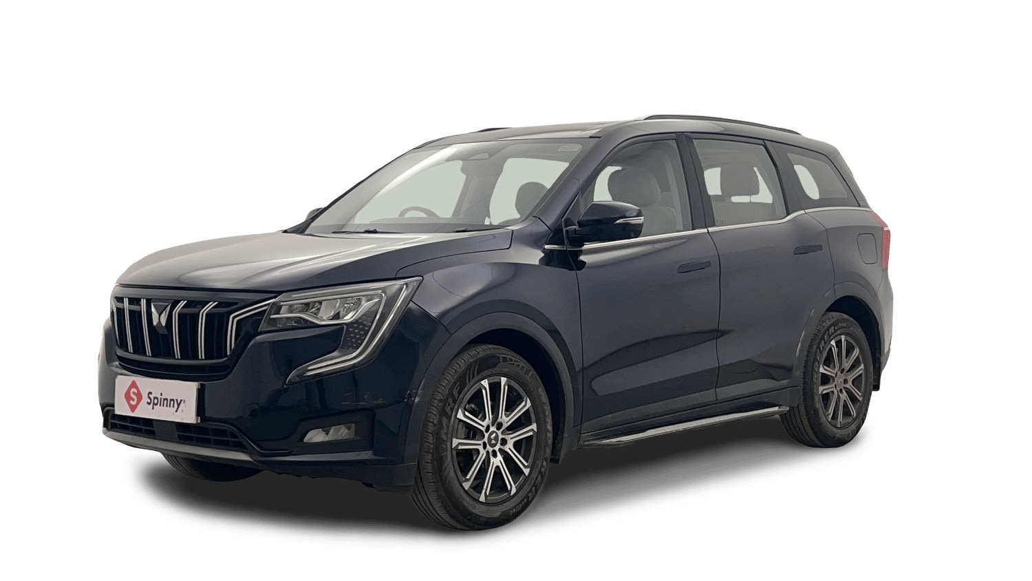 Used 2022 Mahindra XUV700 AX 7 Diesel AT AWD Luxury Pack 7 STR Diesel Automatic Image