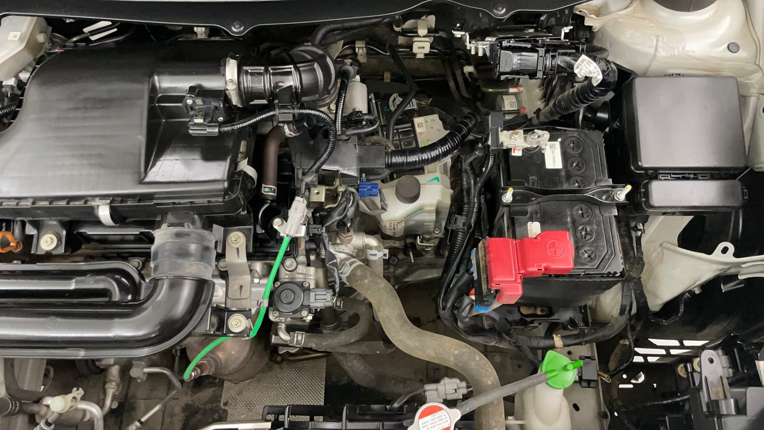 Used 2024 Maruti Suzuki Fronx Delta Plus 1.2L AGS Petrol Automatic engine ENGINE LEFT SIDE VIEW