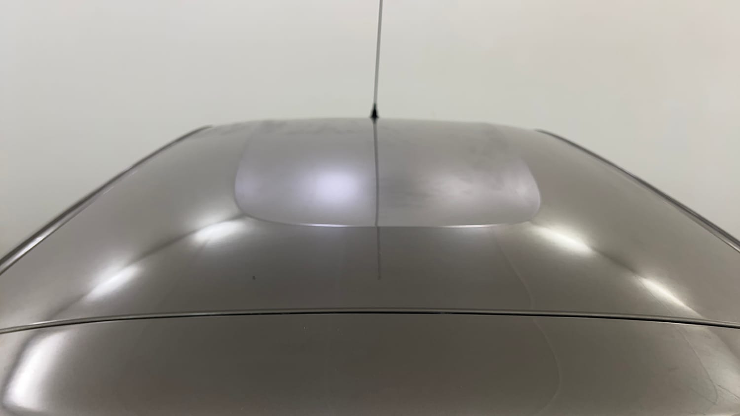 Used 2017 Renault Kwid RXT Petrol Manual exterior EXTERIOR ROOF VIEW