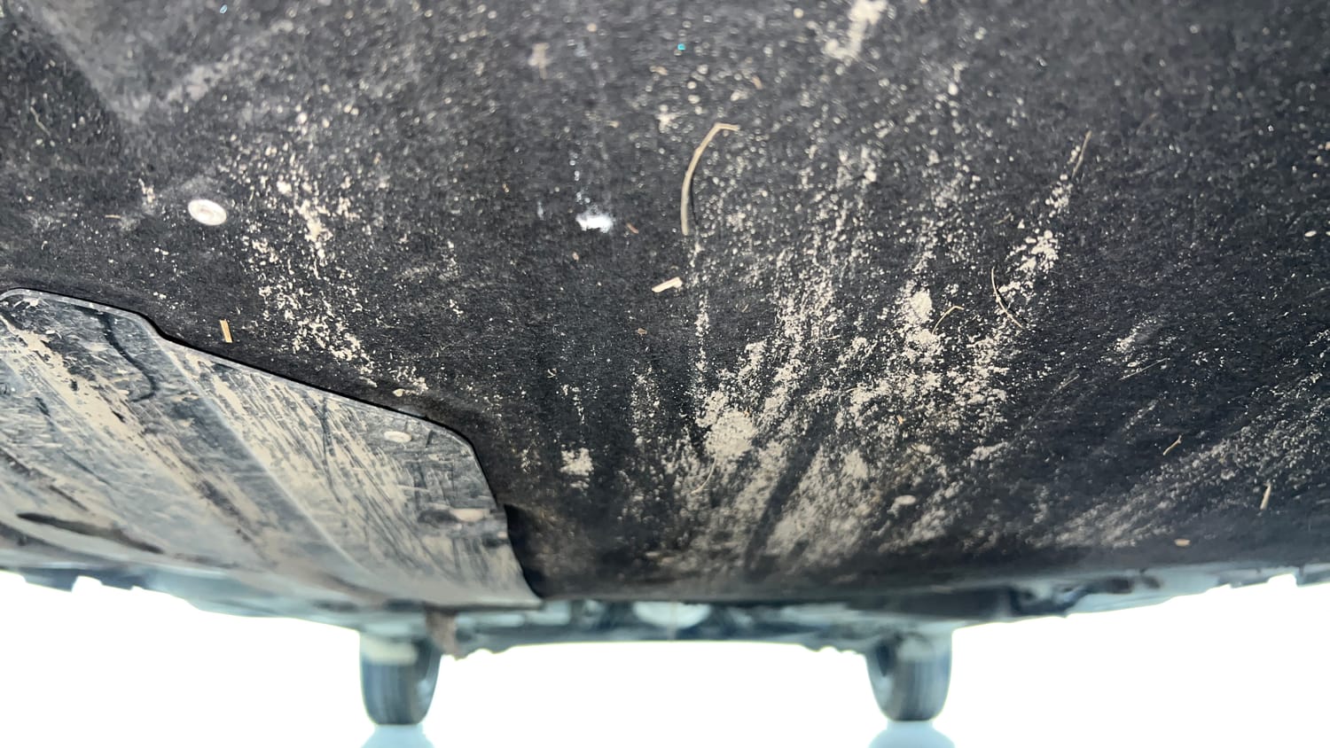 Used 2022 Maruti Suzuki Dzire VXi Petrol Manual extra FRONT LEFT UNDERBODY VIEW