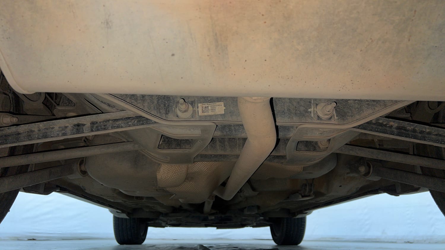 Used 2021 Jeep Compass Model S (O) 1.4 Petrol DCT Petrol Automatic extra REAR UNDERBODY VIEW (TAKEN FROM REAR)