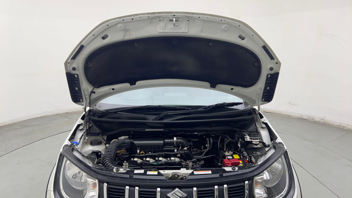 Used 2026 Maruti Suzuki Ignis Delta 1.2 MT Petrol Manual engine ENGINE & BONNET OPEN FRONT VIEW